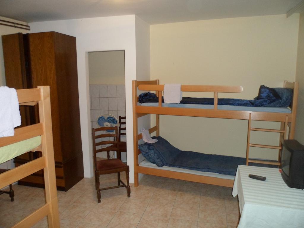 Hostel Olimpik Negotin Habitación foto